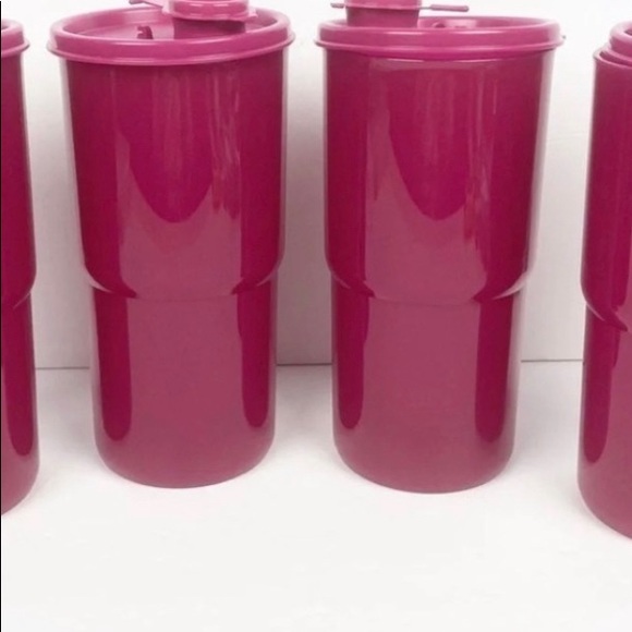 New!! Tupperware thirstquake tumbler set
